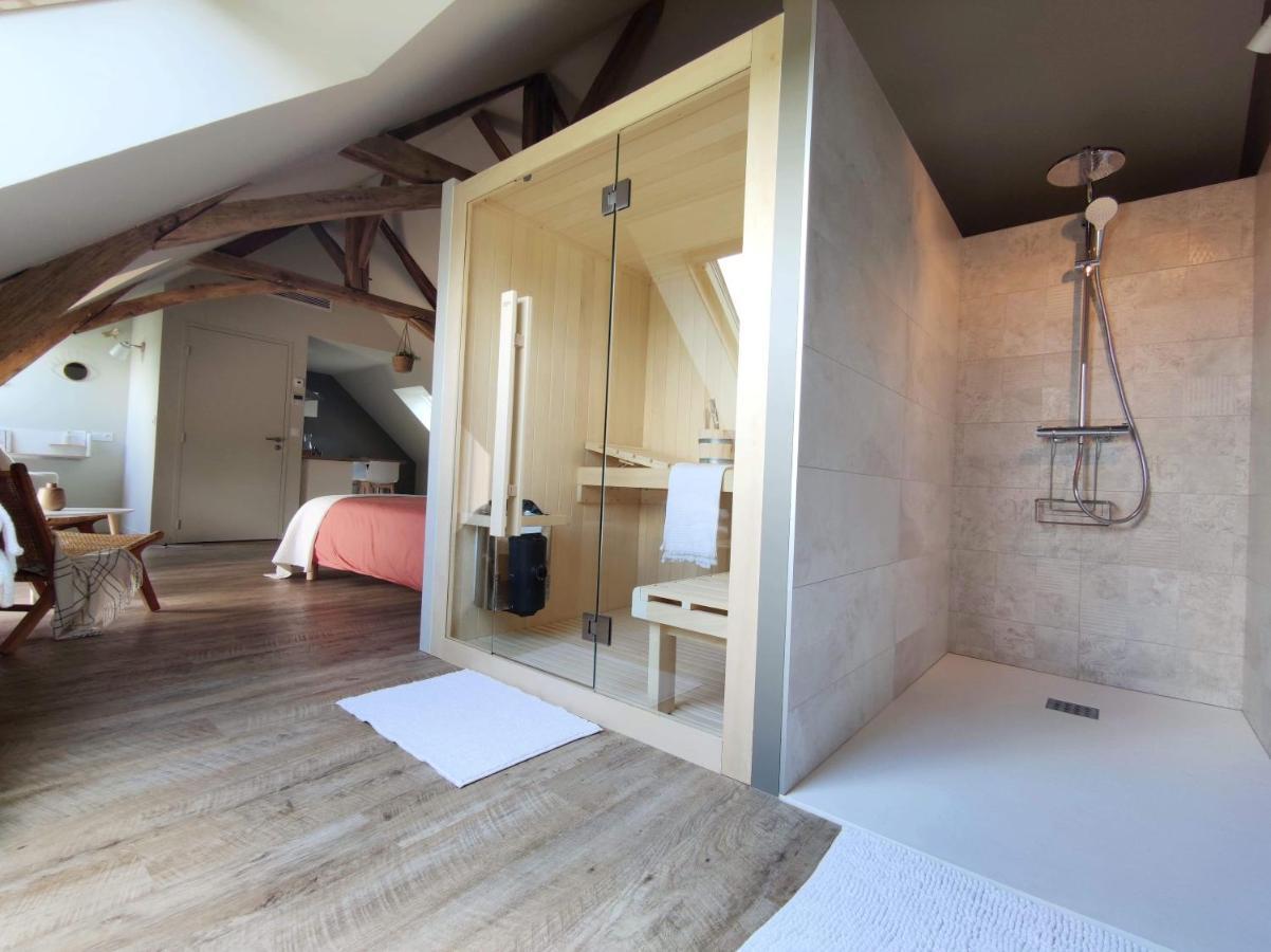 La Douce Halte - Gites Avec Spa Ou Sauna Saint-Ouen-Des-Toits Ngoại thất bức ảnh