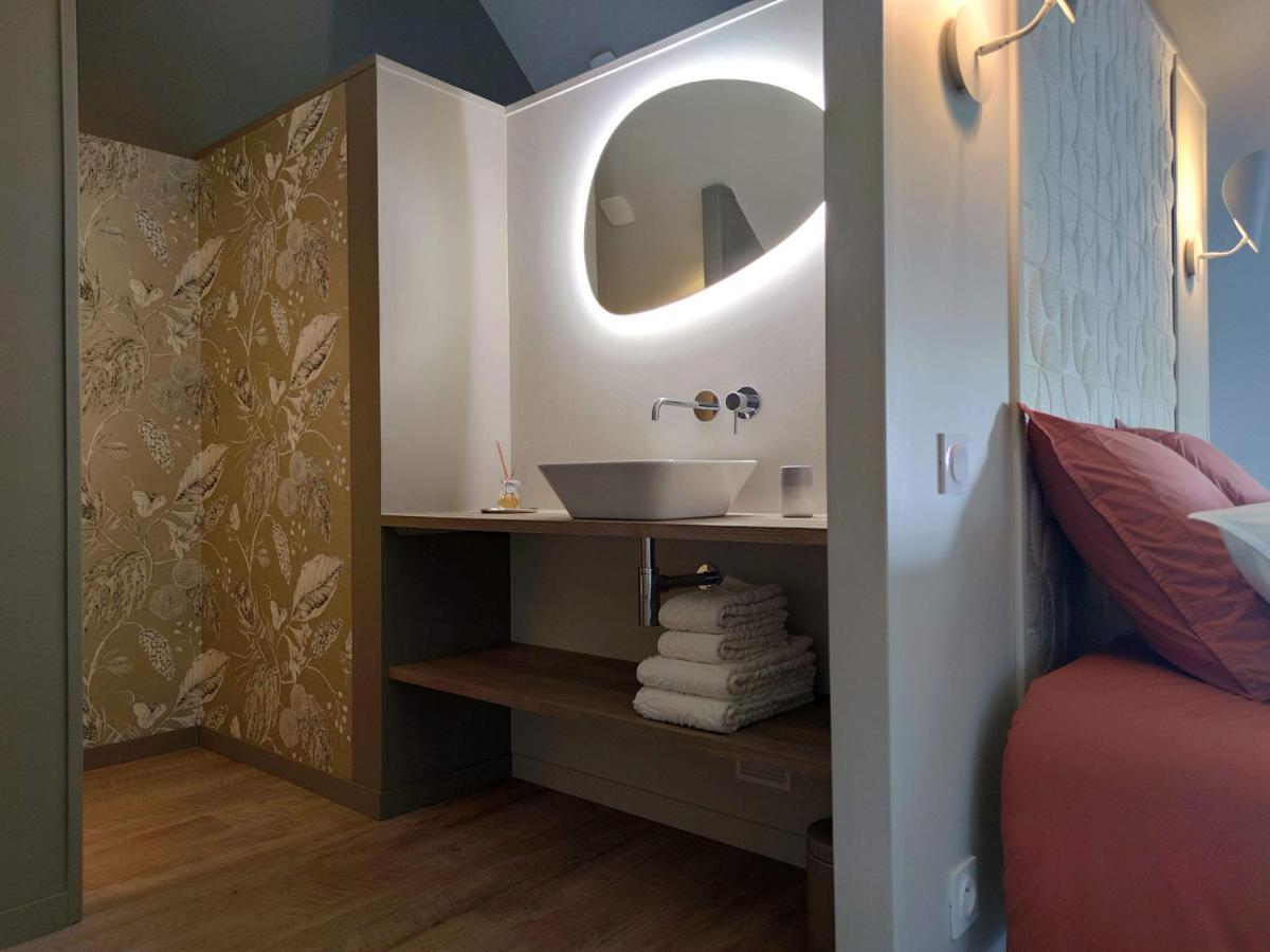 La Douce Halte - Gites Avec Spa Ou Sauna Saint-Ouen-Des-Toits Ngoại thất bức ảnh